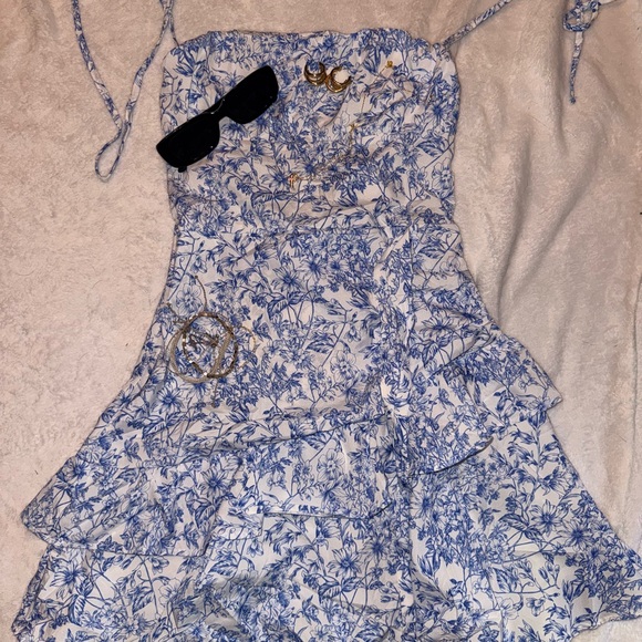 Floral Blue and White Dres💙 - Picture 1 of 8